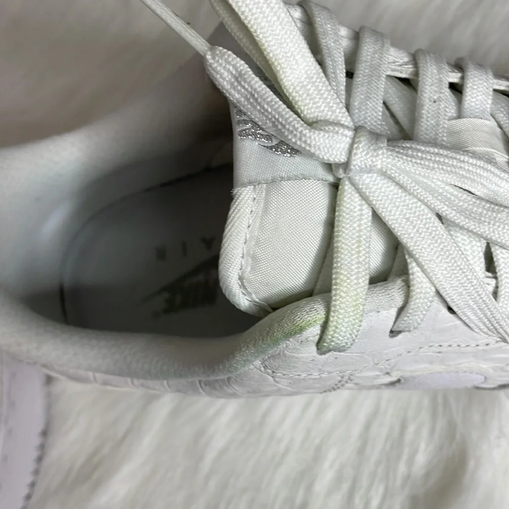 🔥🔥AIR FORCE 1’s 07 LV8 Size: 13🔥🔥***please see pics before purchasing*** - Picture 13 of 14